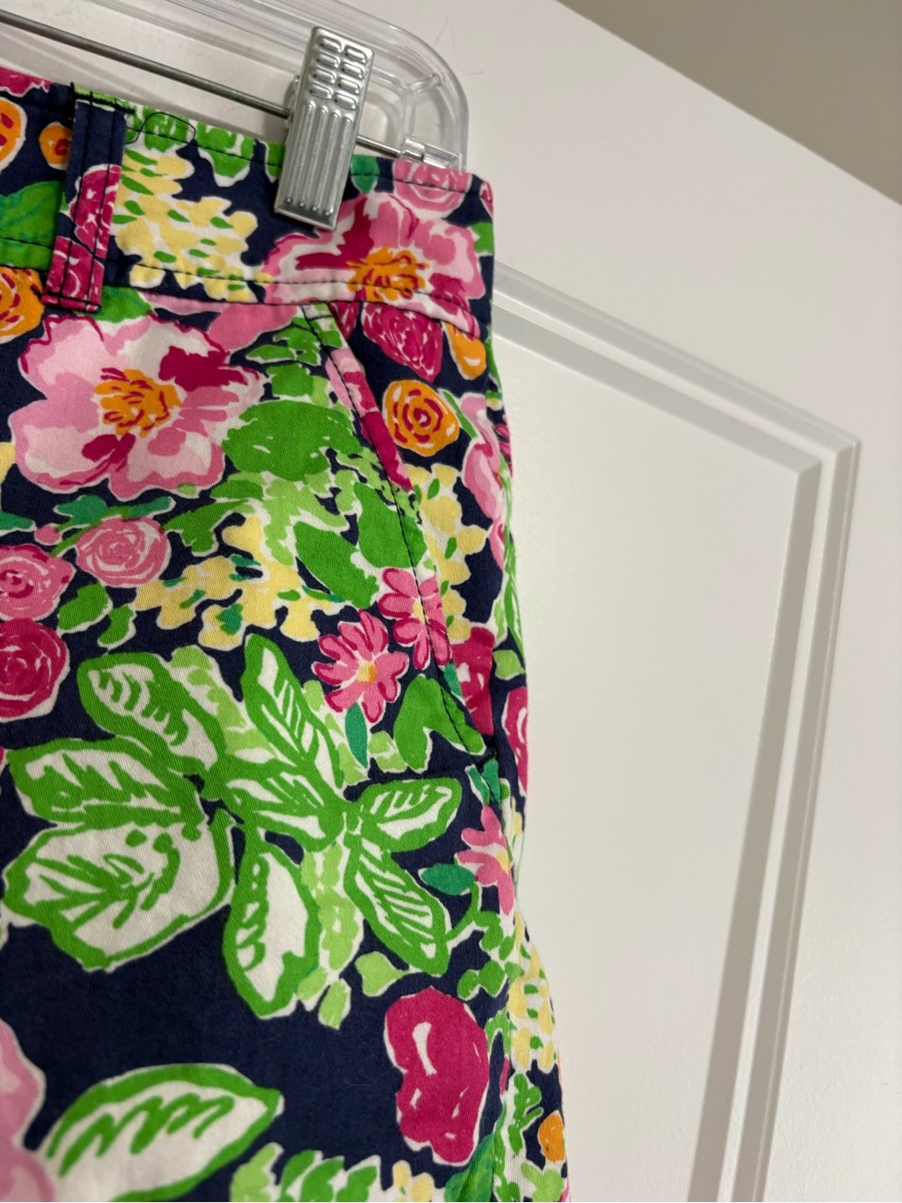 Lilly Pulitzer buttercup, shorts Floral Scallop Hem Women's Shorts Sz 4 - Picture 9 of 13